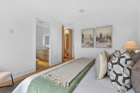 Photo 25 at 53 Lesmount Avenue, East York, Toronto