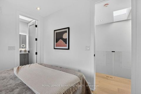 Photo 31 at 53 Lesmount Avenue, East York, Toronto