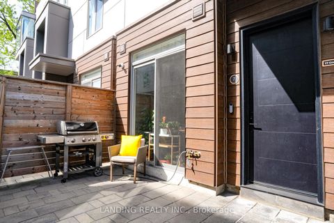 Photo 30 at 7 - 17 Greenbriar Road, Bayview Village, Toronto