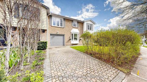 Photo 1 at 135 Avenue Road, North Richvale, Richmond Hill