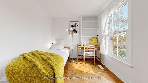 Photo 20 at 135 Avenue Road, North Richvale, Richmond Hill