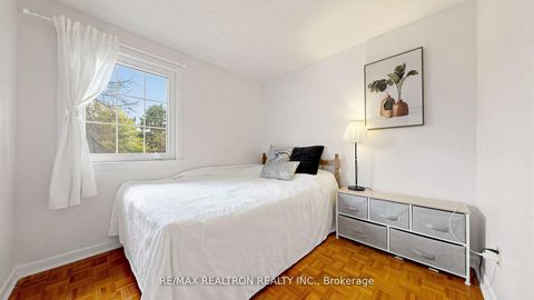 Photo 22 at 135 Avenue Road, North Richvale, Richmond Hill