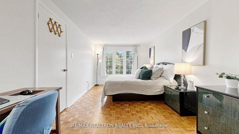 Photo 24 at 135 Avenue Road, North Richvale, Richmond Hill