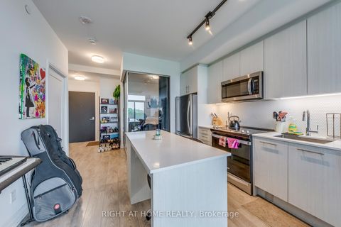 Photo 8 at 619 - 286 Main Street, Danforth, Toronto