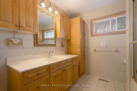 Photo 28 at 315 Markland Drive, Markland Wood, Toronto