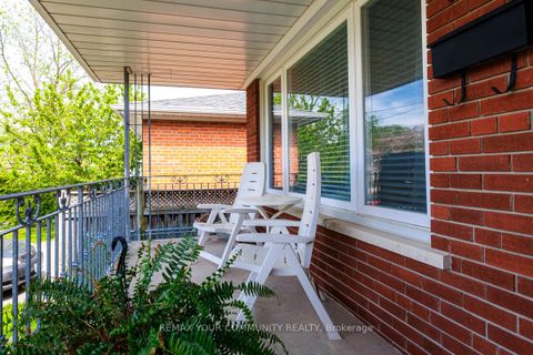 Photo 2 at 267 Horsham Avenue, Willowdale West, Toronto
