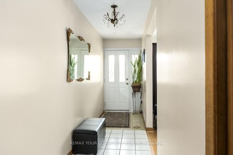 Photo 3 at 267 Horsham Avenue, Willowdale West, Toronto