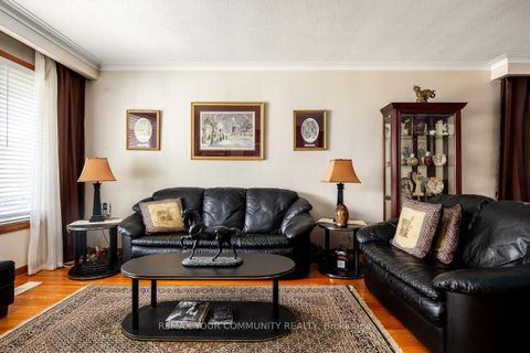 Photo 5 at 267 Horsham Avenue, Willowdale West, Toronto