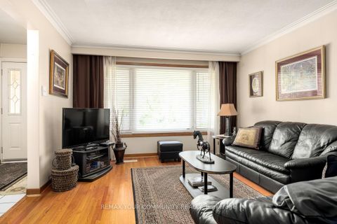Photo 6 at 267 Horsham Avenue, Willowdale West, Toronto
