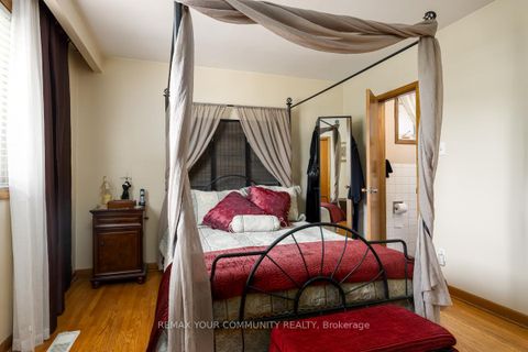 Photo 14 at 267 Horsham Avenue, Willowdale West, Toronto