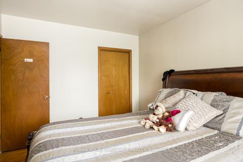Photo 19 at 267 Horsham Avenue, Willowdale West, Toronto