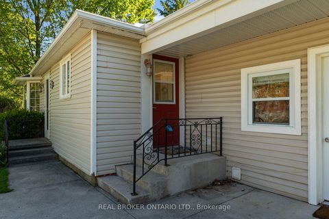 Photo 3 at 145 Collingwood Street, Creemore, Clearview