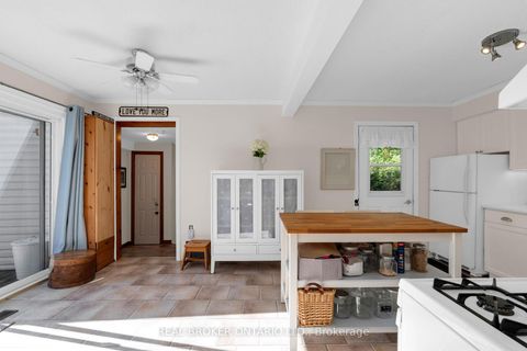 Photo 8 at 145 Collingwood Street, Creemore, Clearview