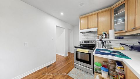 Photo 12 at 46 Collins Crescent, Aurora Heights, Aurora
