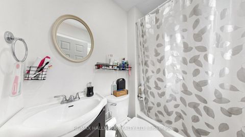 Photo 19 at 46 Collins Crescent, Aurora Heights, Aurora
