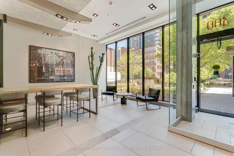 Photo 2 at 802 - 400 Wellington Street W, Waterfront Communities C1, Toronto
