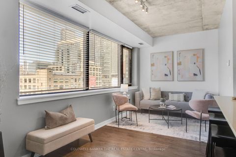 Photo 20 at 802 - 400 Wellington Street W, Waterfront Communities C1, Toronto