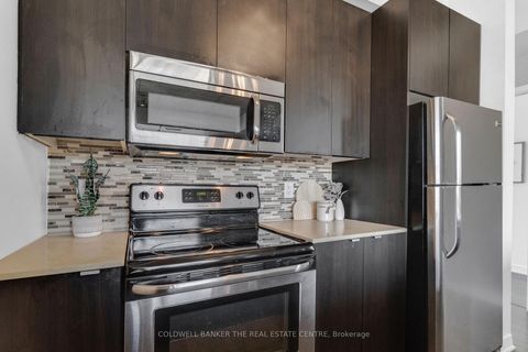 Photo 26 at 802 - 400 Wellington Street W, Waterfront Communities C1, Toronto