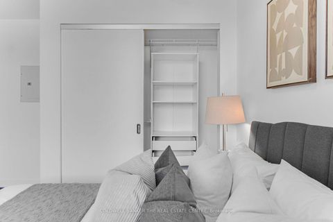 Photo 30 at 802 - 400 Wellington Street W, Waterfront Communities C1, Toronto