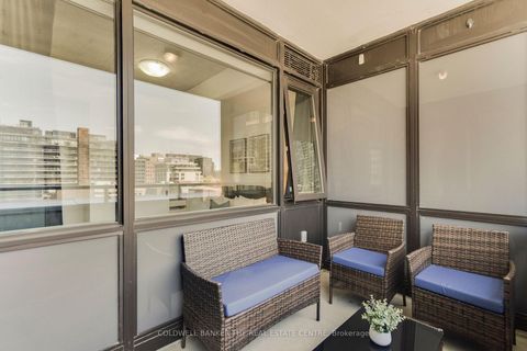 Photo 38 at 802 - 400 Wellington Street W, Waterfront Communities C1, Toronto