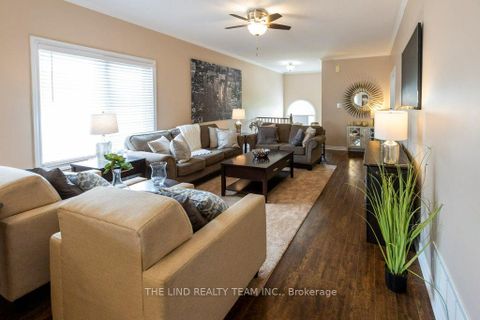 Photo 15 at 61 Mcintyre Drive, Ardagh, Barrie