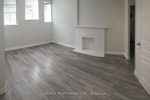 Photo 2 at 105 - 412 Jarvis Street, Yonge Corridor, Toronto