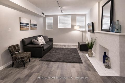 Photo 3 at 105 - 412 Jarvis Street, Yonge Corridor, Toronto