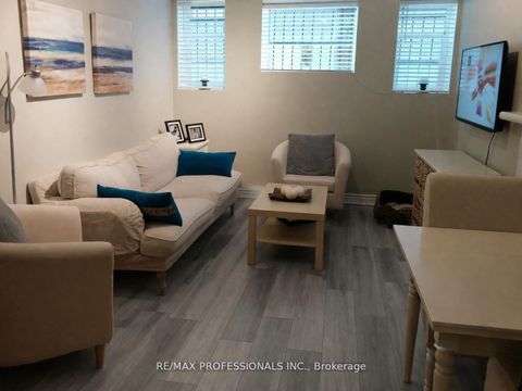 Photo 5 at 105 - 412 Jarvis Street, Yonge Corridor, Toronto