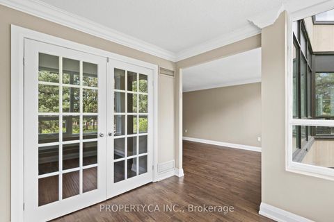 Photo 16 at 101 - 7601 Bathurst Street, Yorkhill, Vaughan