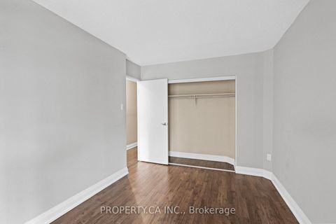 Photo 19 at 101 - 7601 Bathurst Street, Yorkhill, Vaughan
