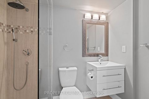 Photo 23 at 101 - 7601 Bathurst Street, Yorkhill, Vaughan