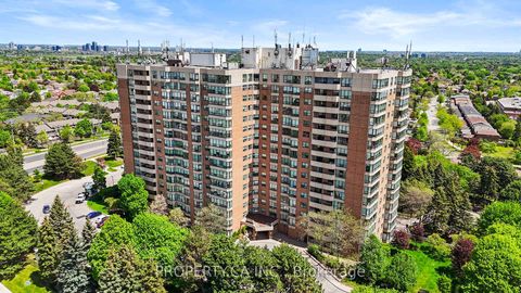 Photo 26 at 101 - 7601 Bathurst Street, Yorkhill, Vaughan
