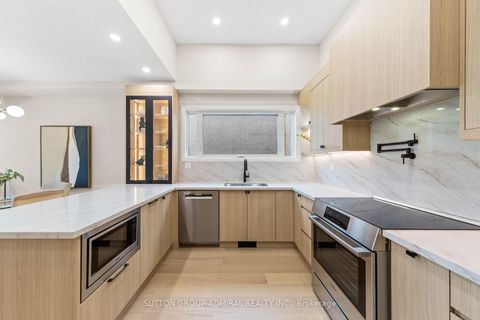 Photo 16 at 35 Beechwood Drive, Broadview North, Toronto