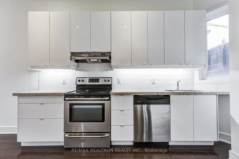 Photo 2 at 588 Ossington Avenue, Little Italy, Toronto