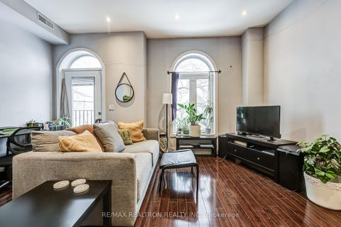 Photo 7 at 588 Ossington Avenue, Little Italy, Toronto