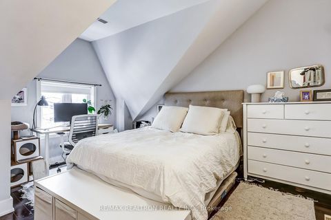 Photo 13 at 588 Ossington Avenue, Little Italy, Toronto