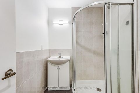 Photo 17 at 588 Ossington Avenue, Little Italy, Toronto