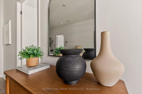 Photo 1 at 2211 - 18 Harbour Street, Waterfront Communities C1, Toronto