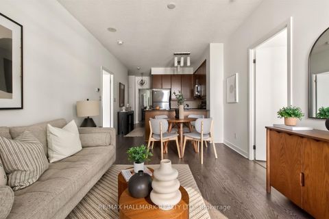 Photo 3 at 2211 - 18 Harbour Street, Waterfront Communities C1, Toronto
