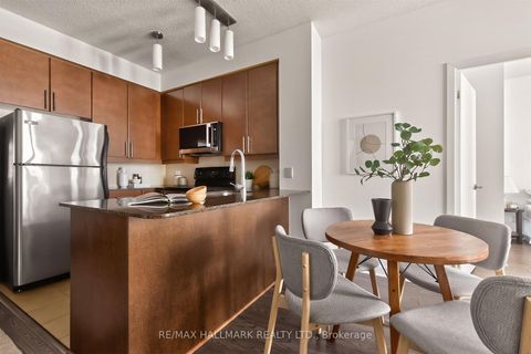 Photo 5 at 2211 - 18 Harbour Street, Waterfront Communities C1, Toronto