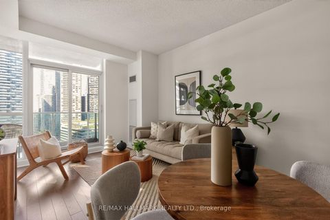 Photo 8 at 2211 - 18 Harbour Street, Waterfront Communities C1, Toronto