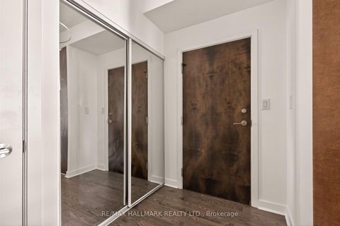 Photo 15 at 2211 - 18 Harbour Street, Waterfront Communities C1, Toronto