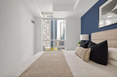 Photo 21 at 2211 - 18 Harbour Street, Waterfront Communities C1, Toronto