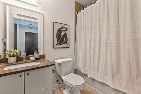 Photo 26 at 2211 - 18 Harbour Street, Waterfront Communities C1, Toronto