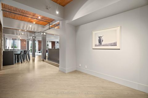 Photo 2 at 300 - 468 Wellington Street W, Waterfront Communities C1, Toronto