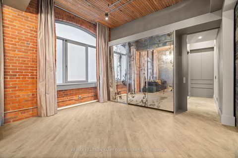 Photo 23 at 300 - 468 Wellington Street W, Waterfront Communities C1, Toronto