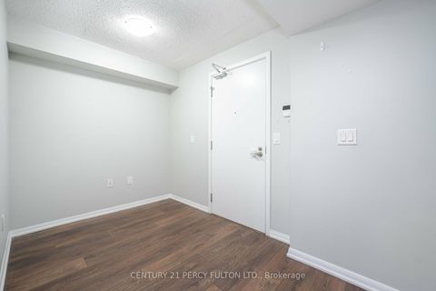 Photo 7 at 501 - 830 Lawrence Avenue W, Glen Park, Toronto