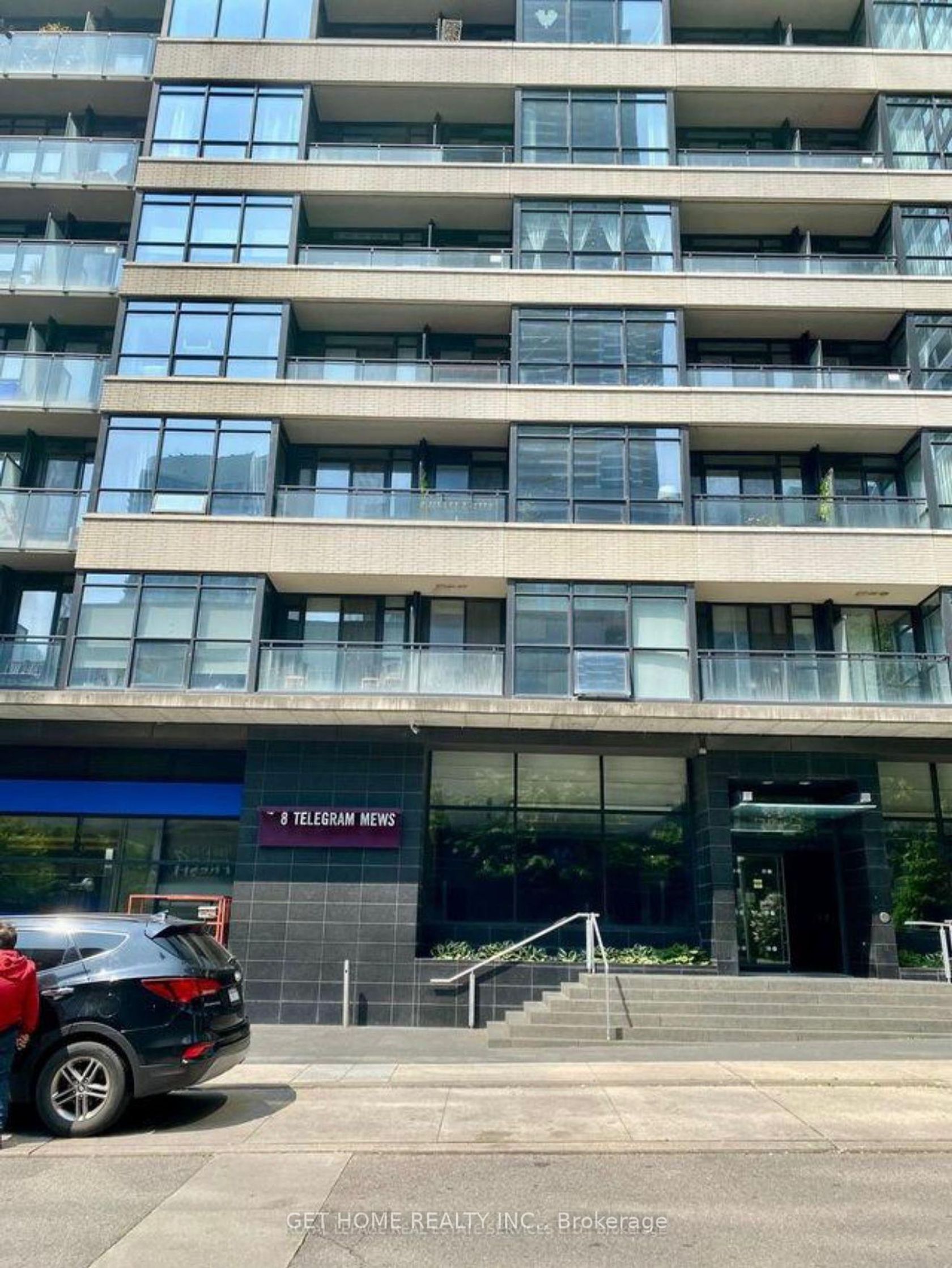 318 - 8 Telegram Mews, Waterfront Communities C1, Toronto 