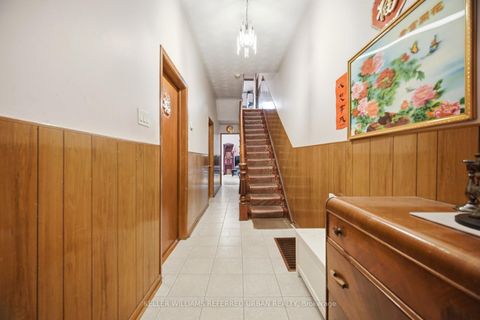 Photo 2 at 174 Lansdowne Avenue, Roncesvalles, Toronto