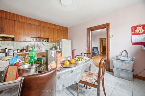 Photo 9 at 174 Lansdowne Avenue, Roncesvalles, Toronto
